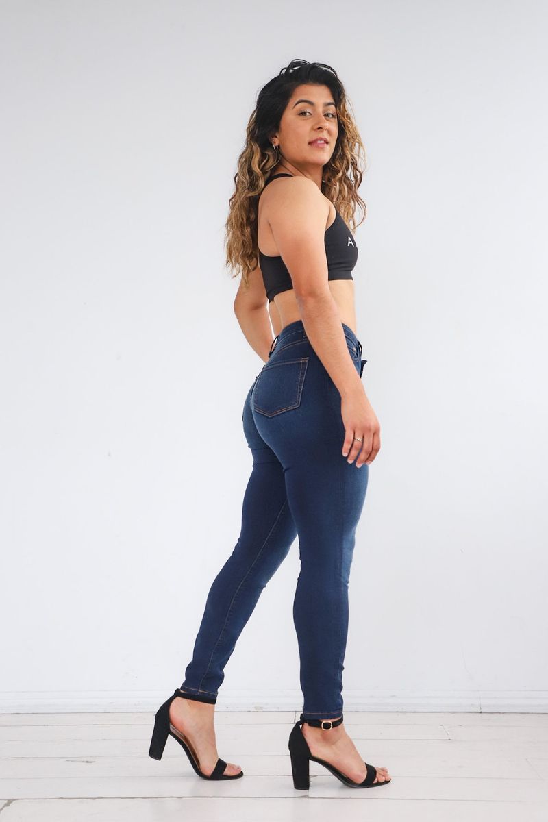 High-Waisted Jeans