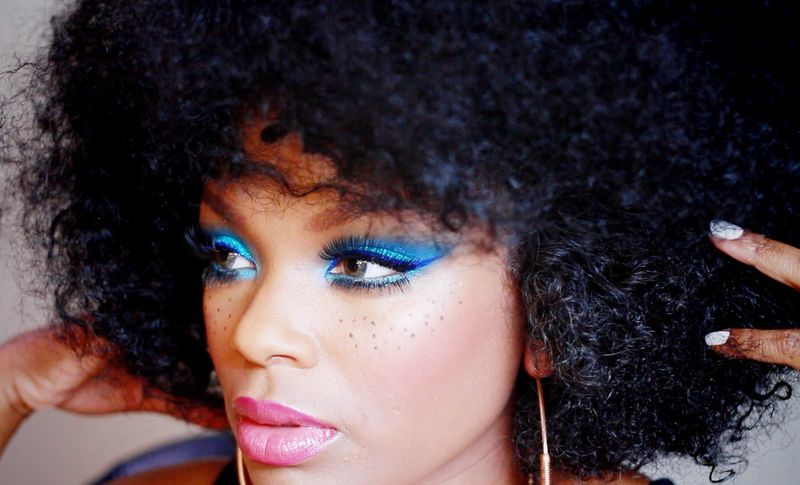 Eyeshadow Up To The Brows