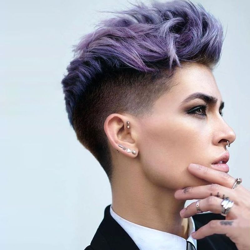 Disconnected Undercut for Strong Jawlines