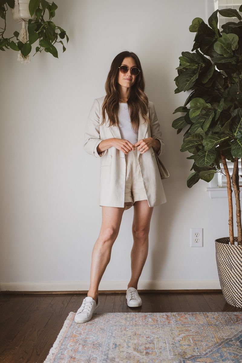 Monochromatic Minimalism