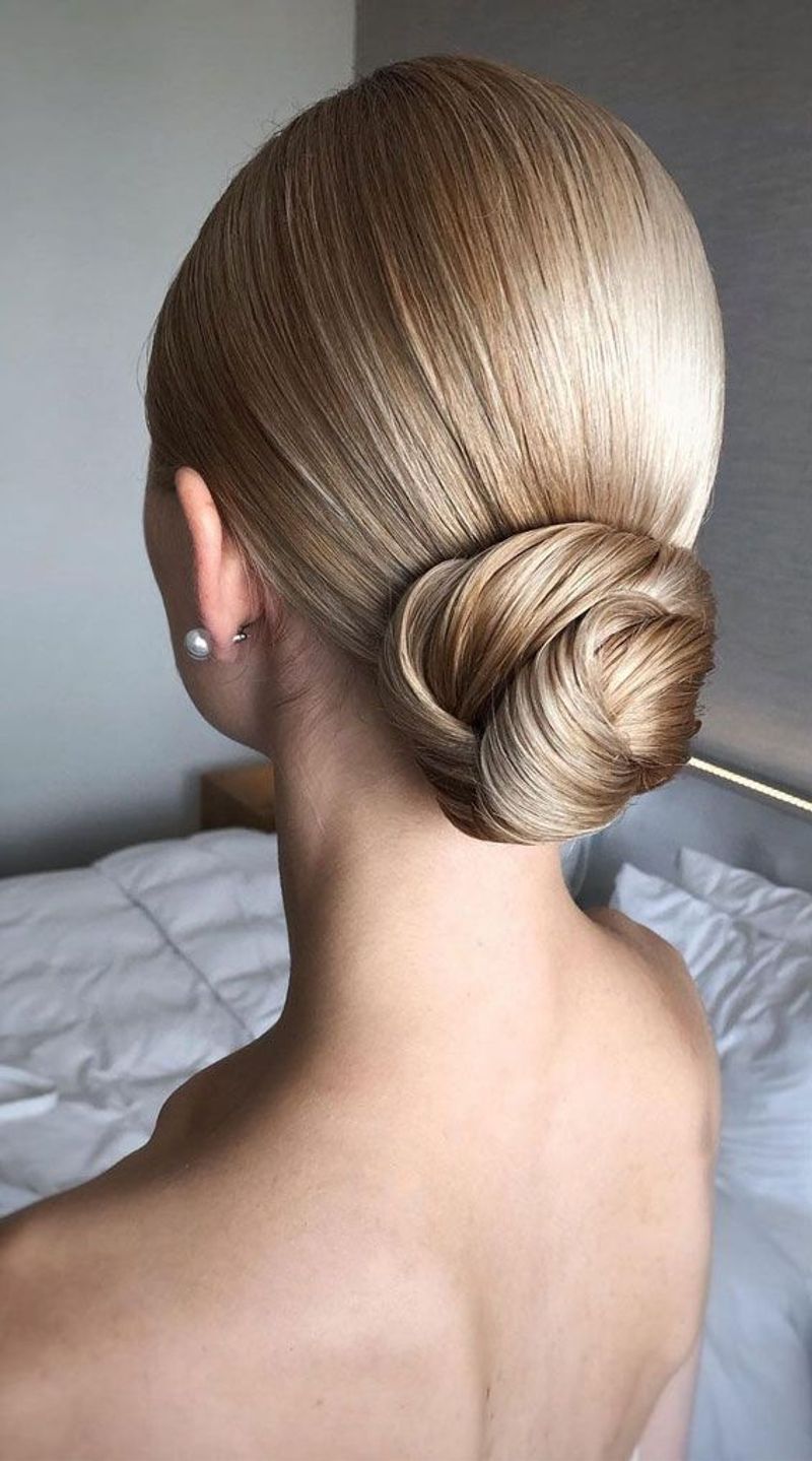 Penteado baixo elegante