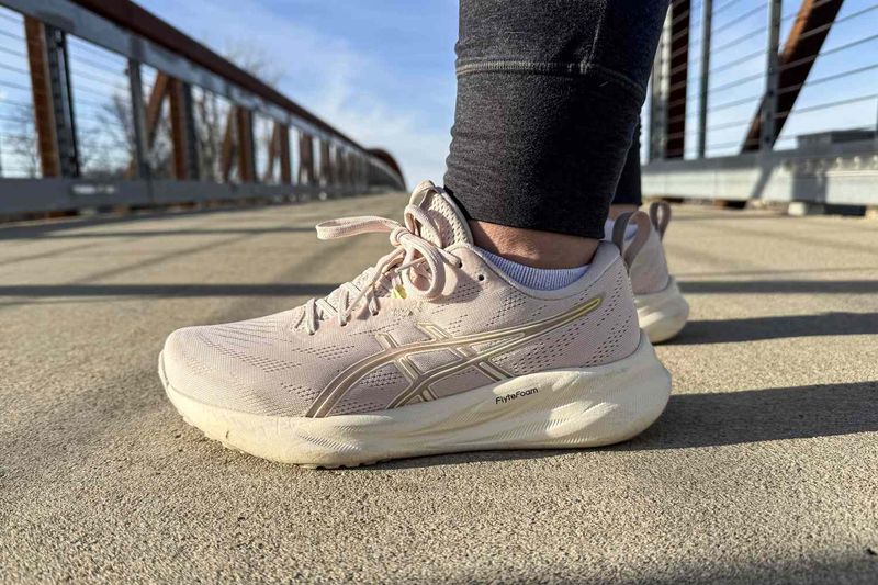 Cloud-Like Walking Sneakers