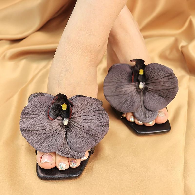 Leather Sandals With Plastic Flower Embellishments