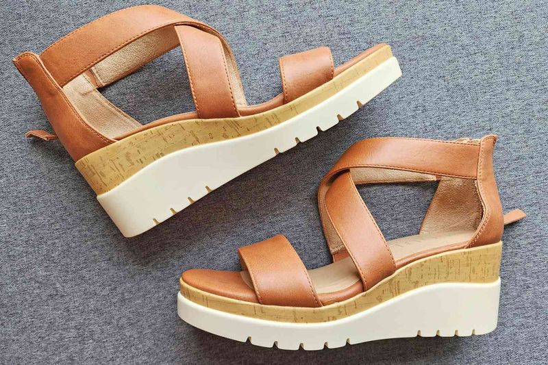 Adjustable Strap Wedges