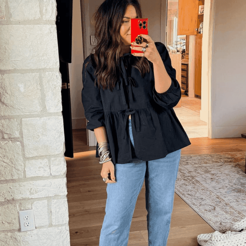 Layered Tops & Straight-Leg Pants