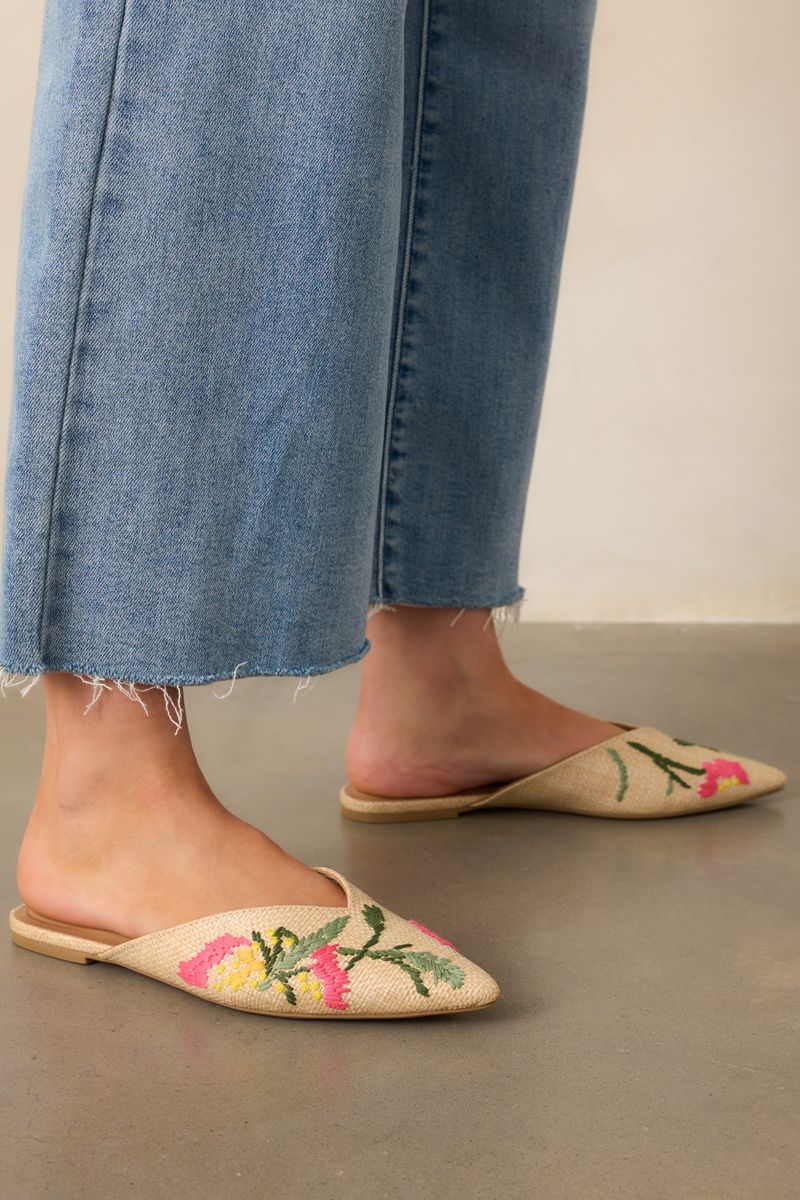 Raffia Flats