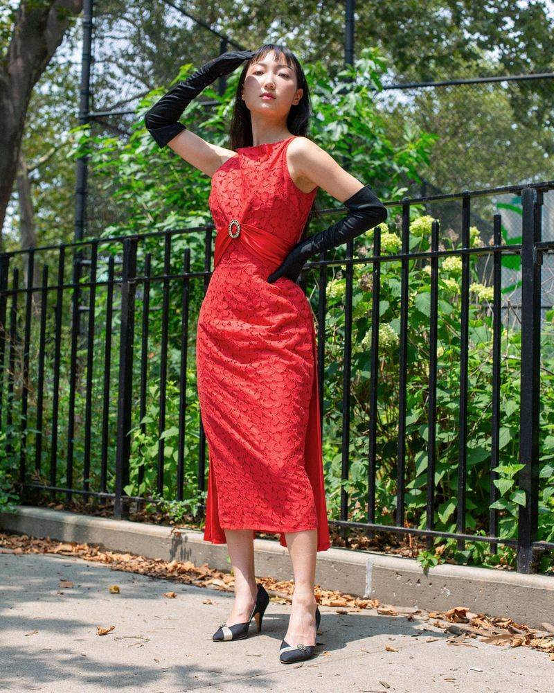 Gloves Required For Ladies In Public
