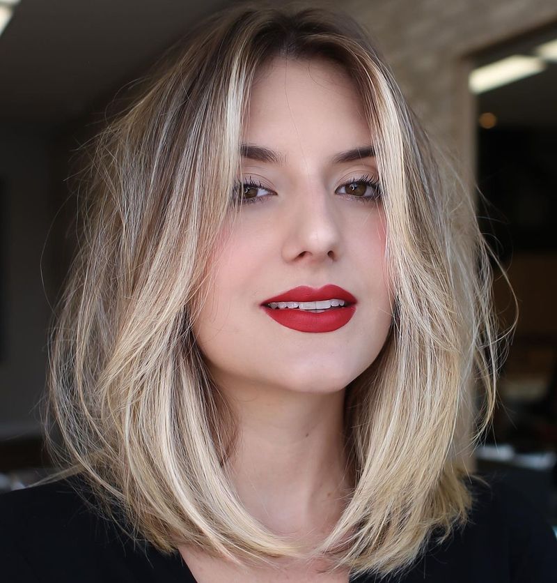 Rectangle Face With One-Length Hair