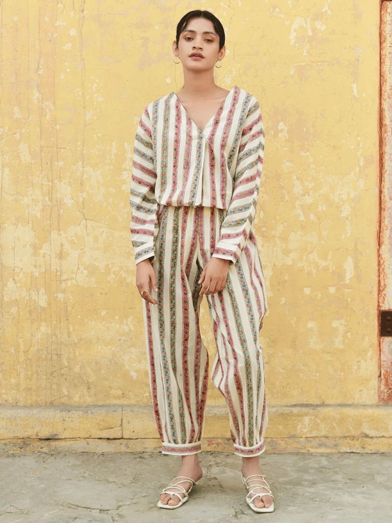 Matching Set in Bold Prints
