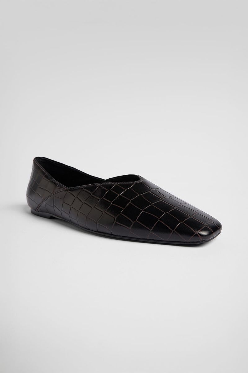 Croc-Embossed Texture Play
