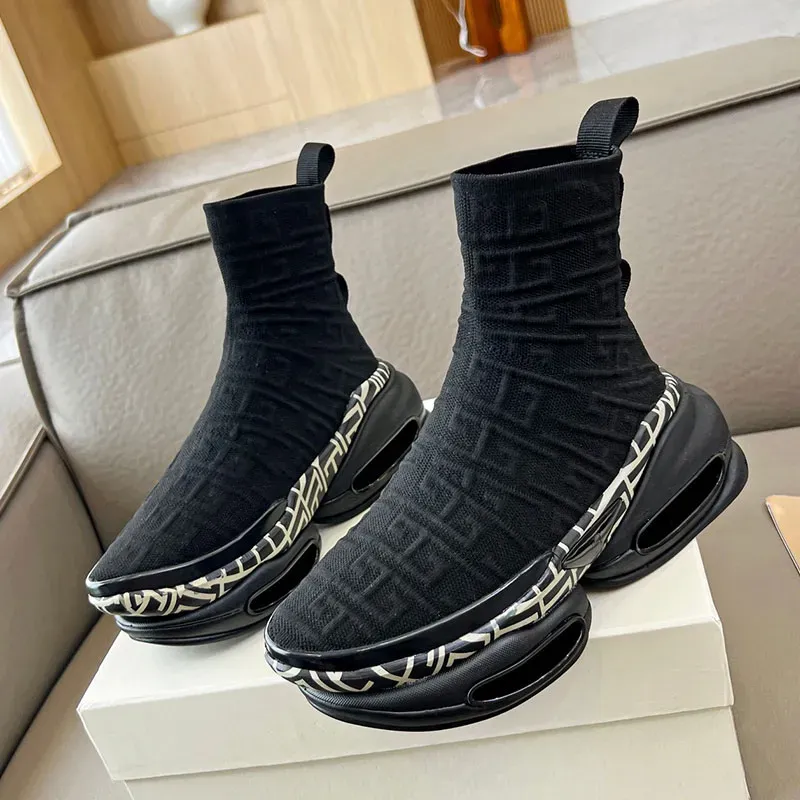 Monochrome Mavericks