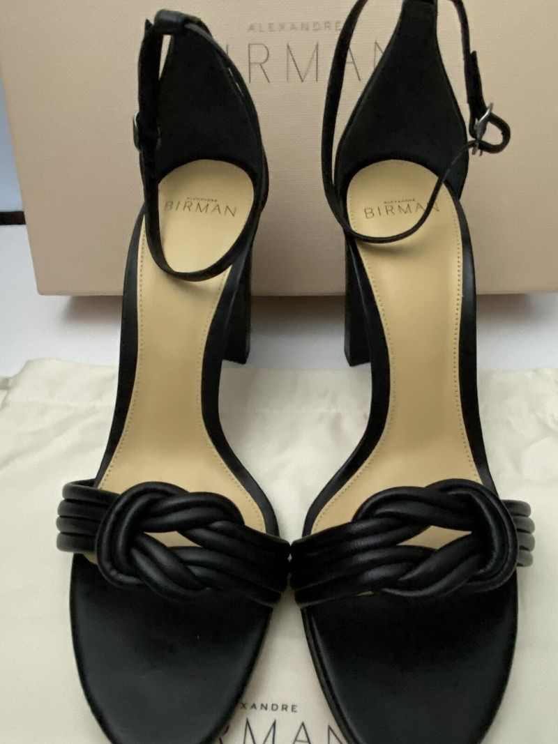 Knotted Strap Knockouts