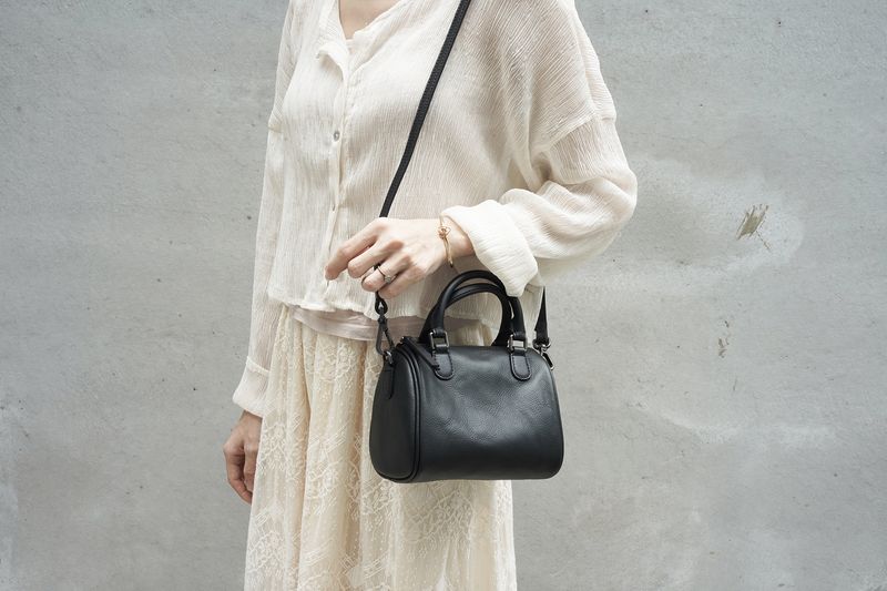 Mini Bags Maintain Proportion