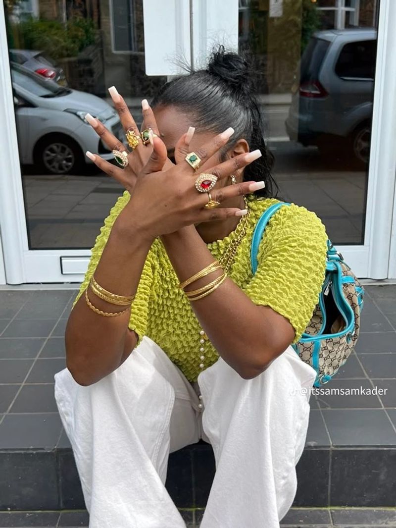 Maximalist Accessory Approach