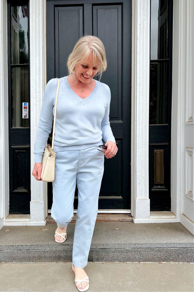 Monochromatic Dressing Creates Height