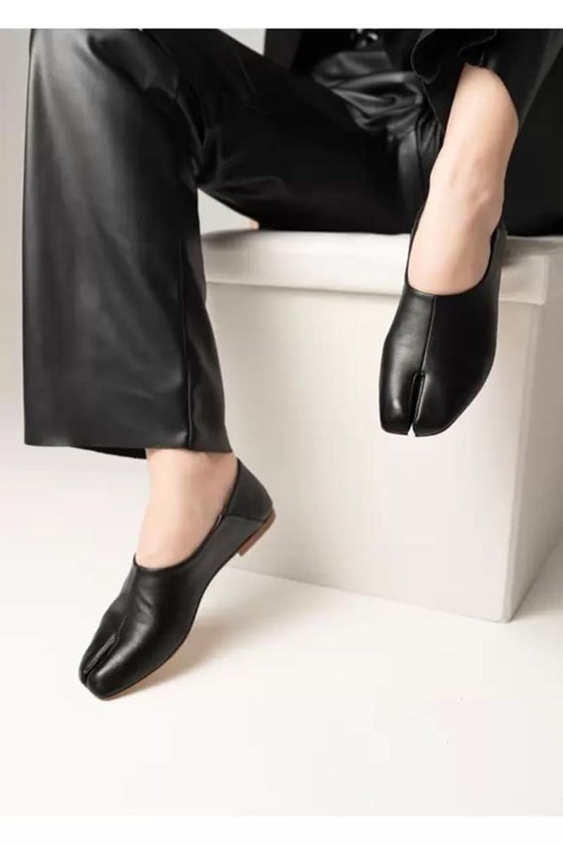 Split-Toe Japanese Flats