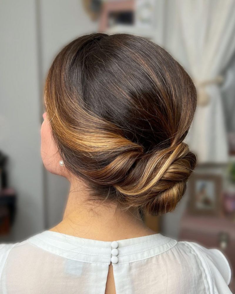 Low Bun with Twist