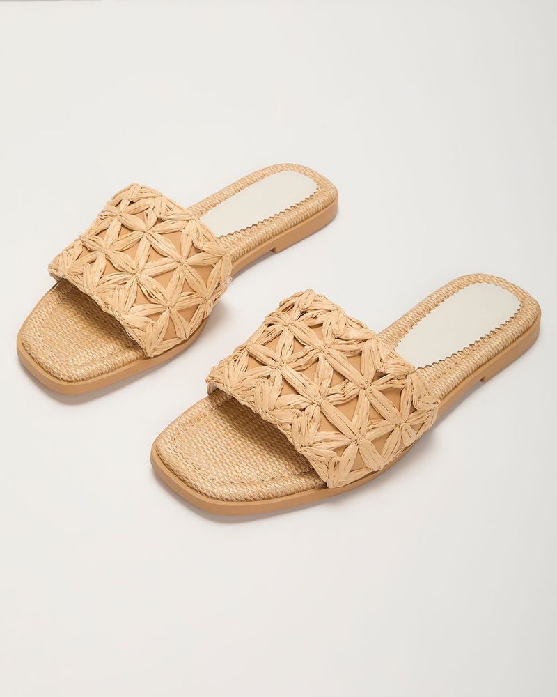 Raffia-Woven Beauties