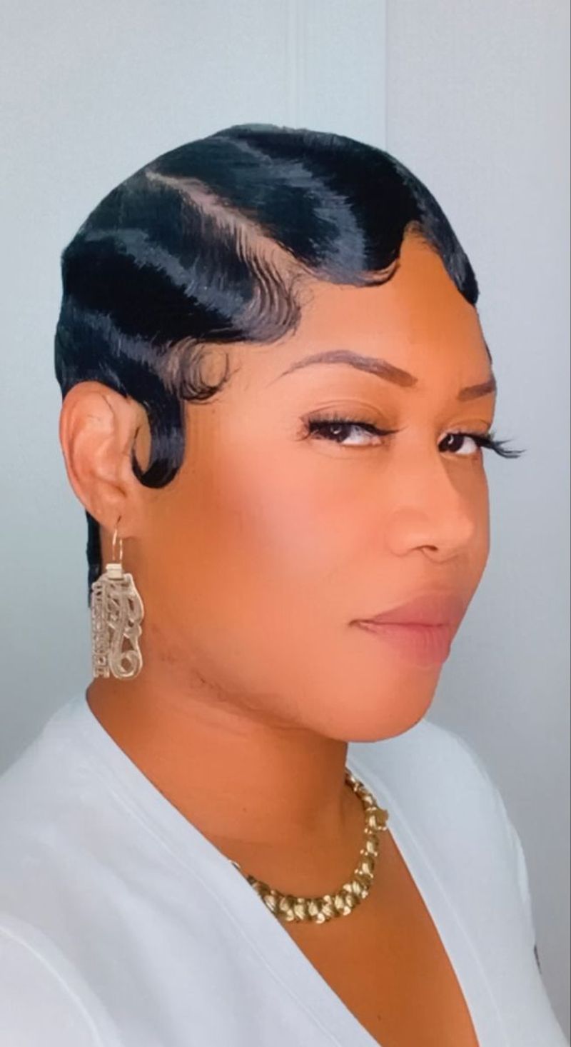 Finger Waves With Heavy Gel