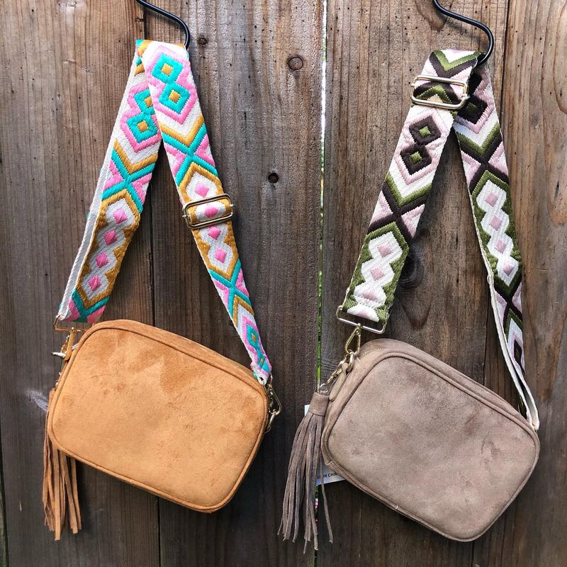 Reversible Mood-Matching Crossbodies