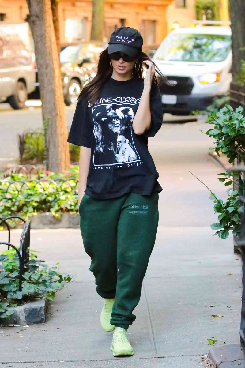 Joggers & Oversized Tee