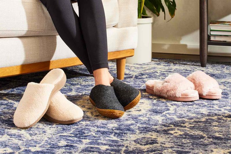 Extremely Soft Shoes Without Structure