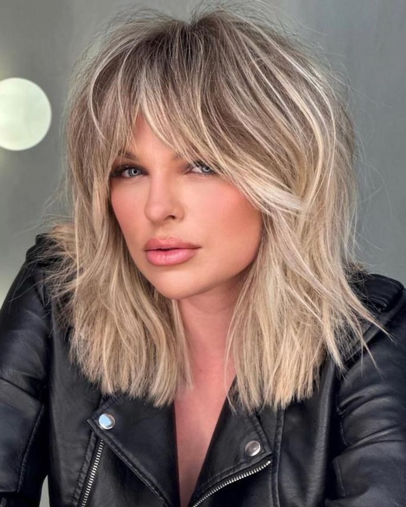 Soft Layered Shag with Blunt Ends