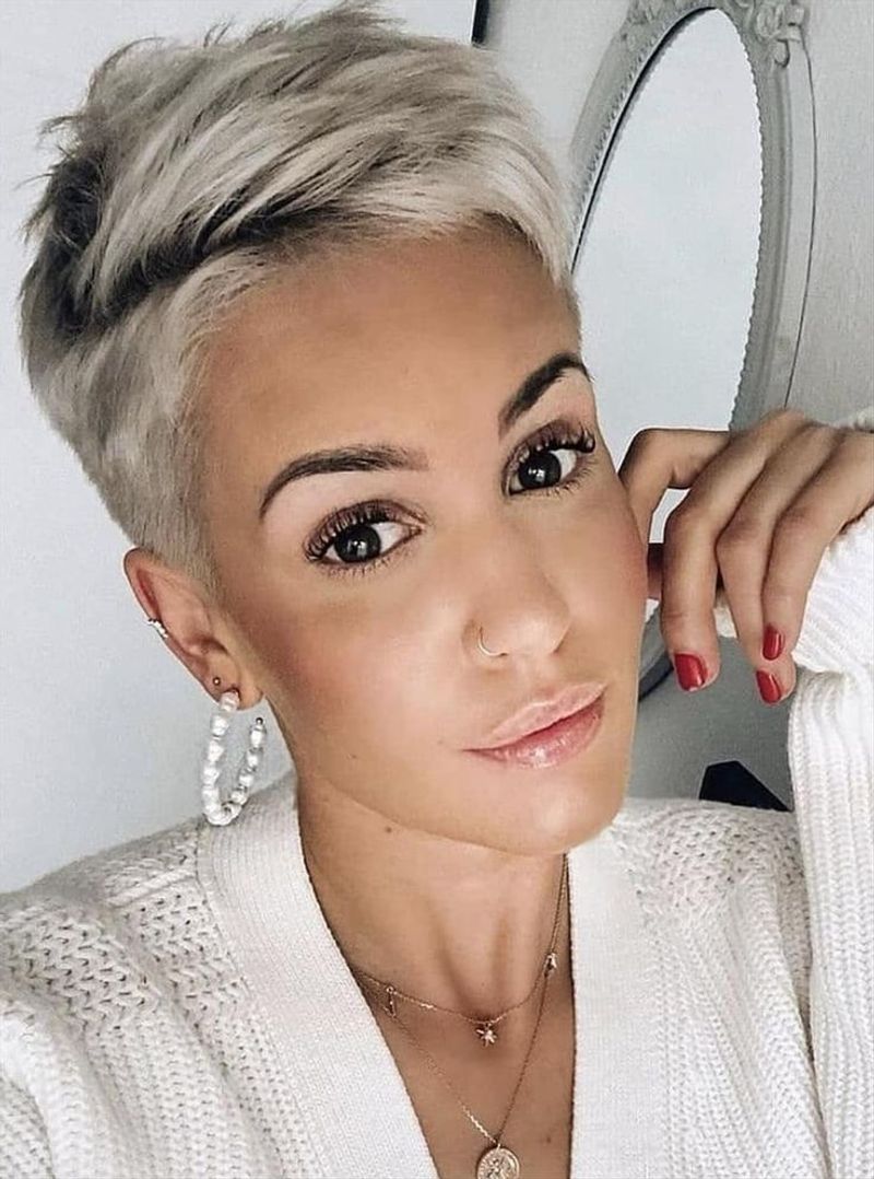 Taglio Pixie strutturato