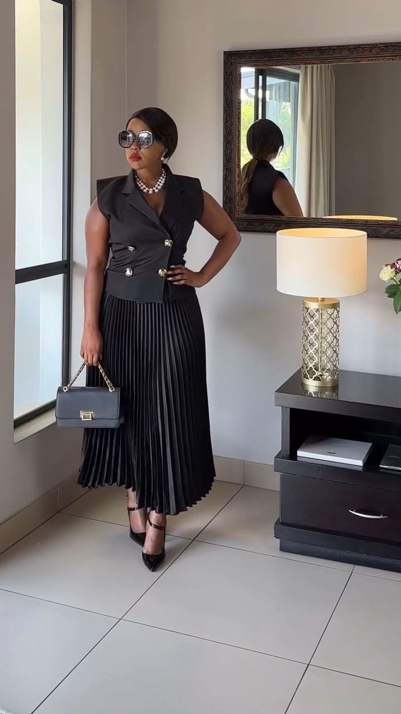 Pleated Midi Skirt with Structured Top