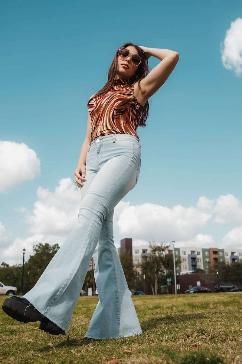 Flared Jeans