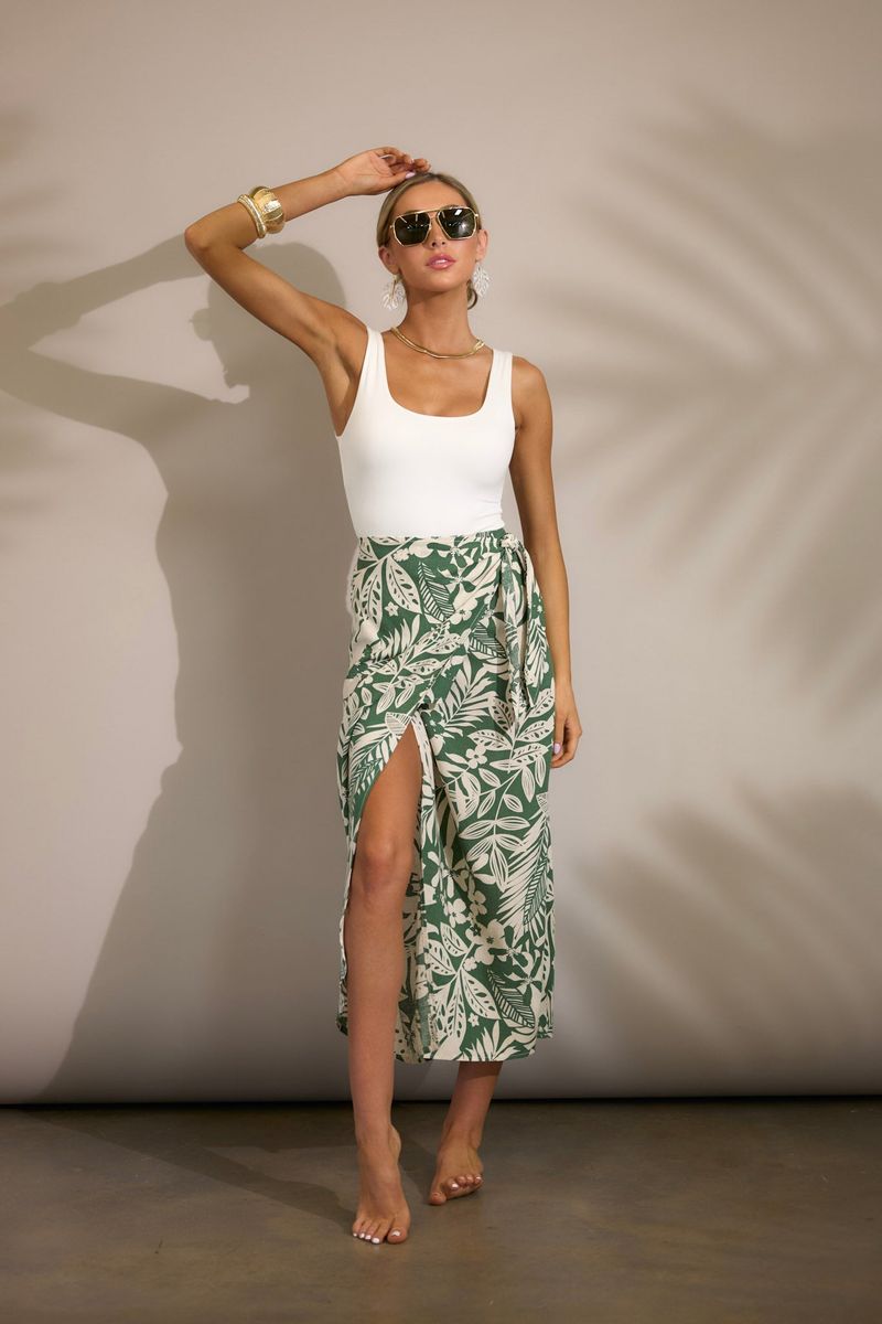 Tropical Print Paradise
