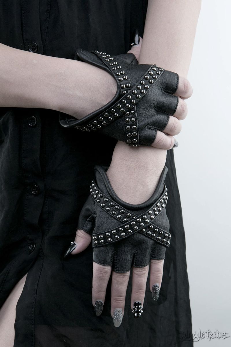 Fingerless Gloves