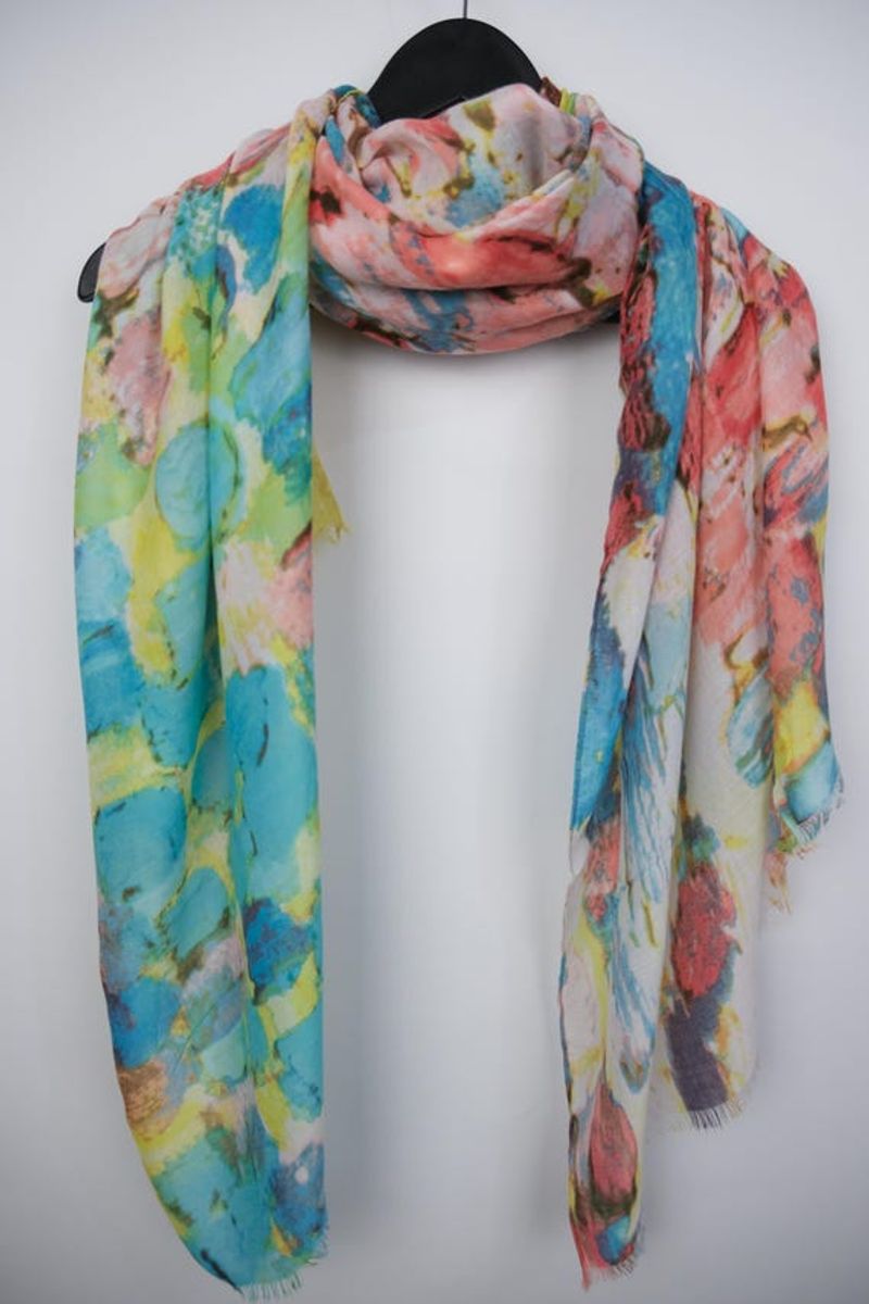 Lightweight Scarf