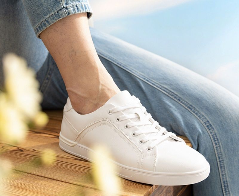 Comfortable White Sneakers