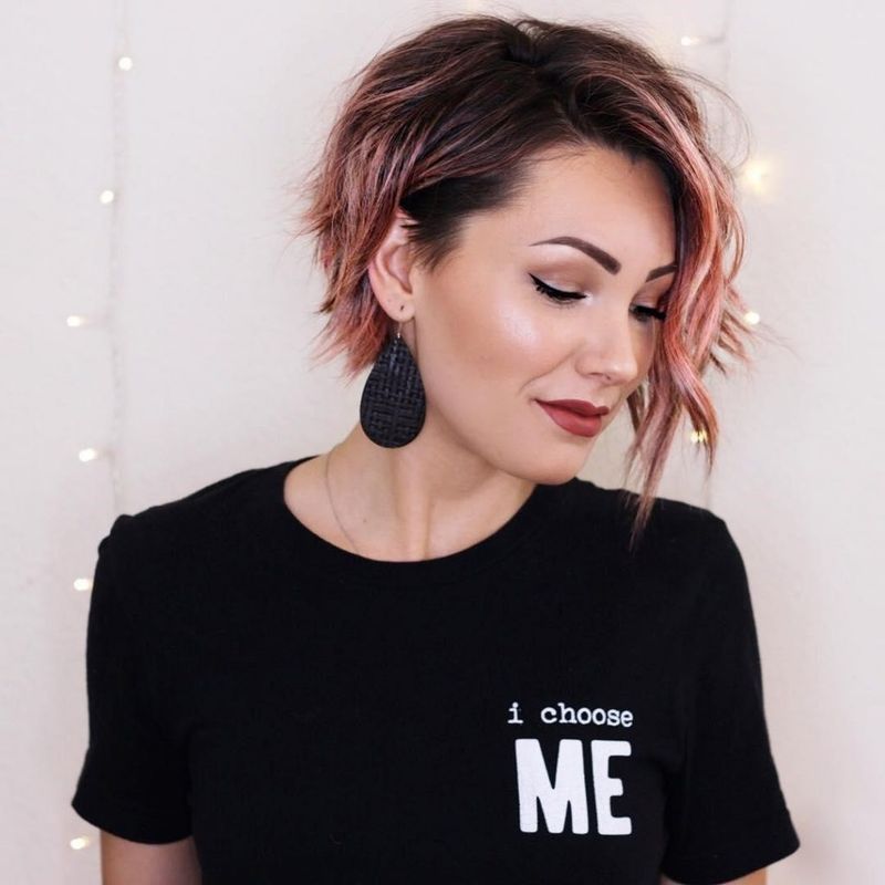 Asymmetrical Bangs: Face-Balancing Wonder