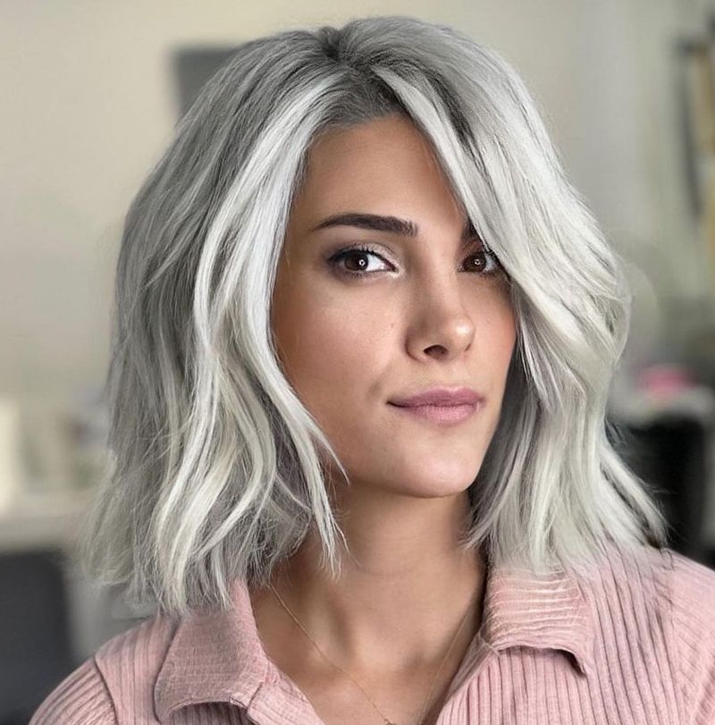 Soft Wavy Lob with Off-Center Part