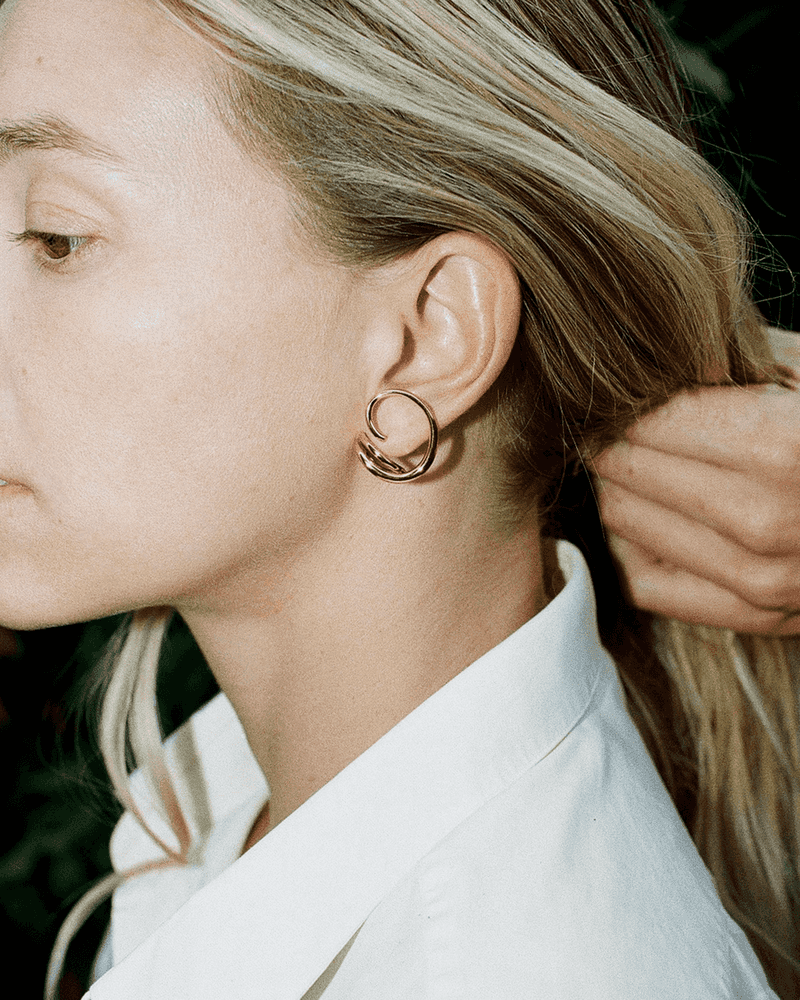 Minimal Jewelry Replaces Costume Pieces