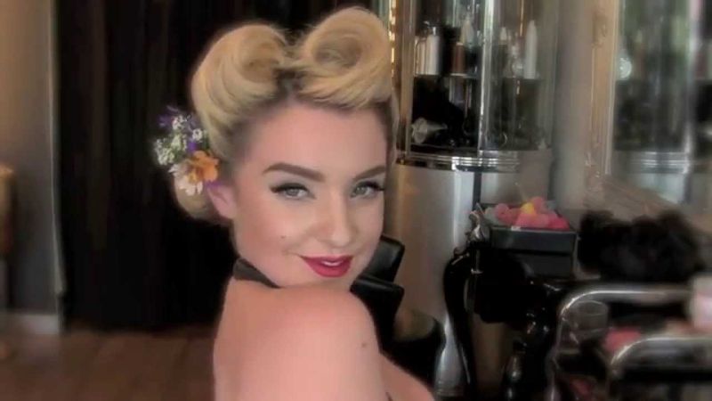 The Vintage Victory Roll