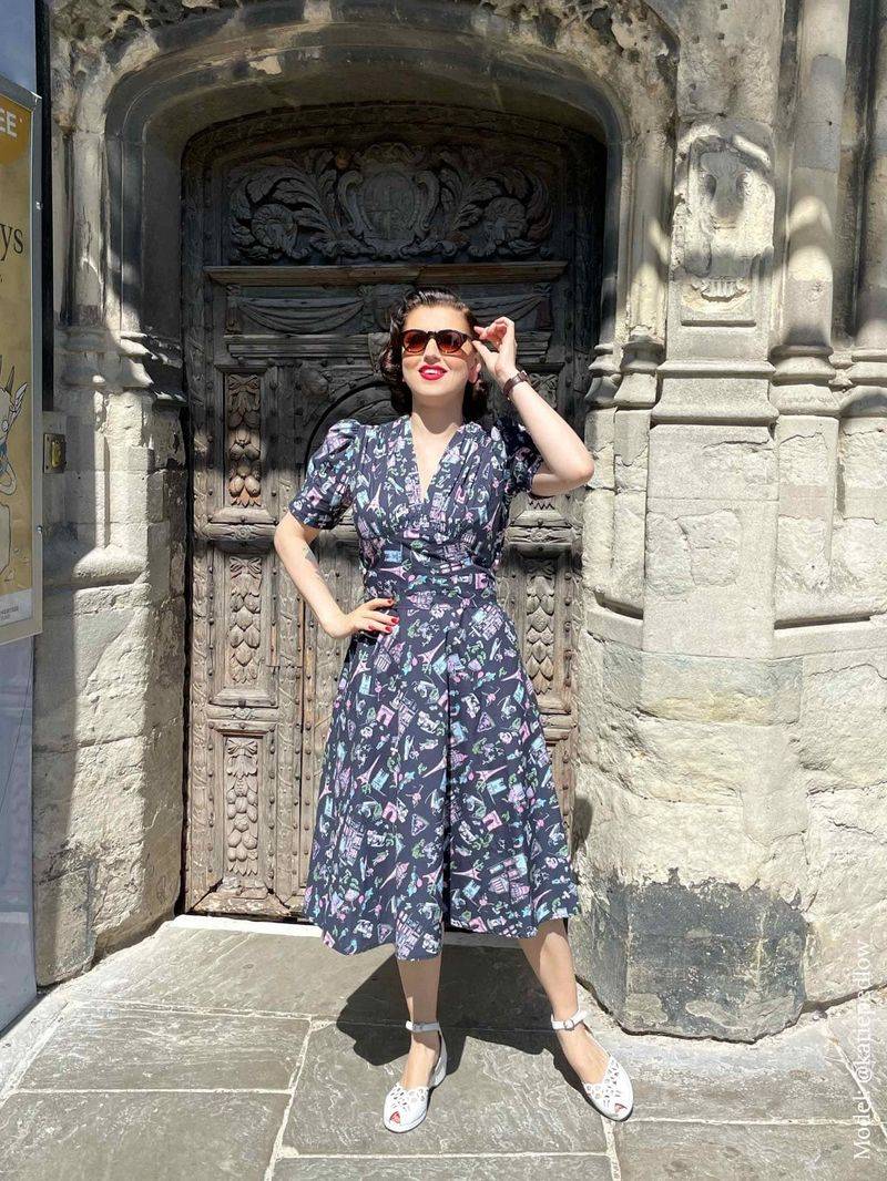 The Vintage-Inspired Tea Dress