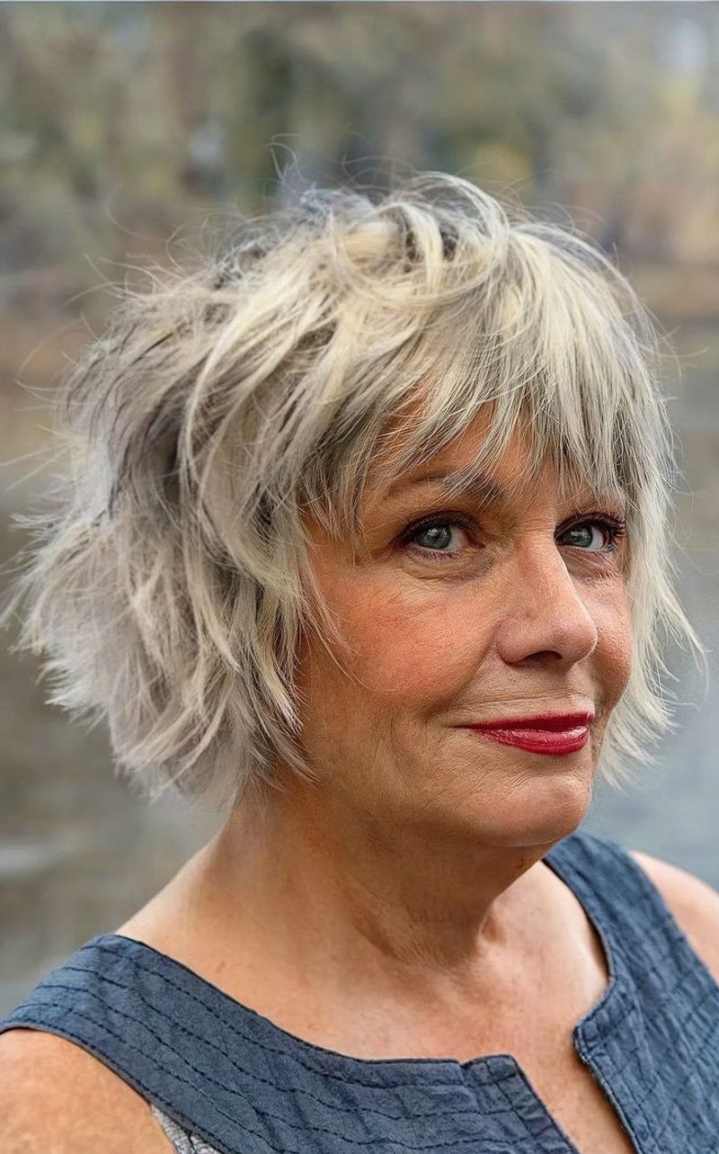 The Wavy Bob with Face-Framing Layers
