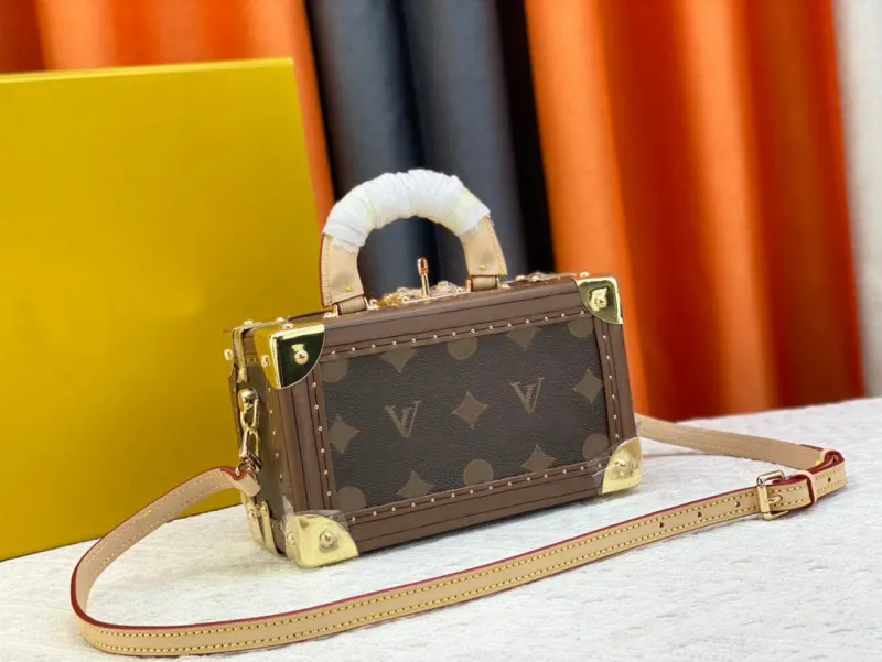 The Structured Box Bag