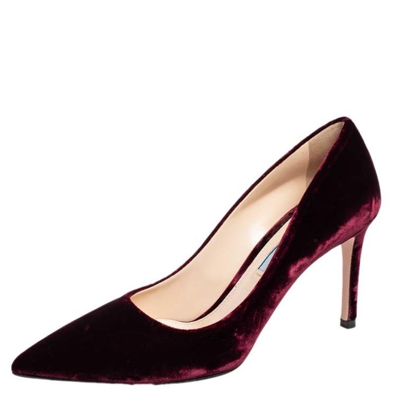 The Luxe Velvet Pump