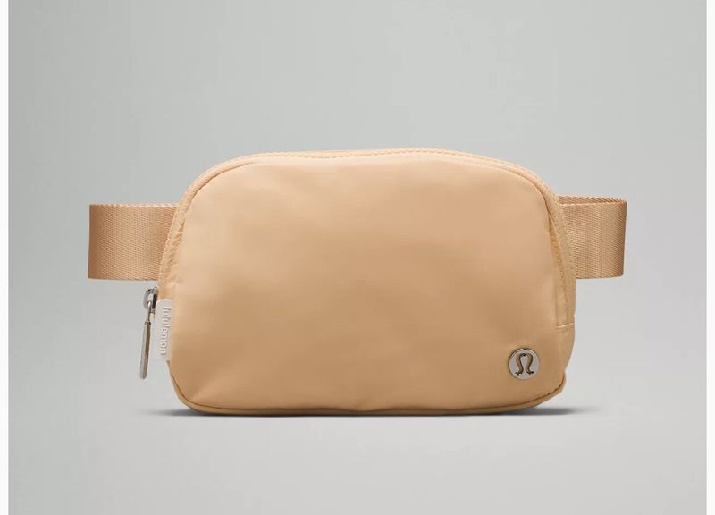 Lululemon Everywhere Belt Bag