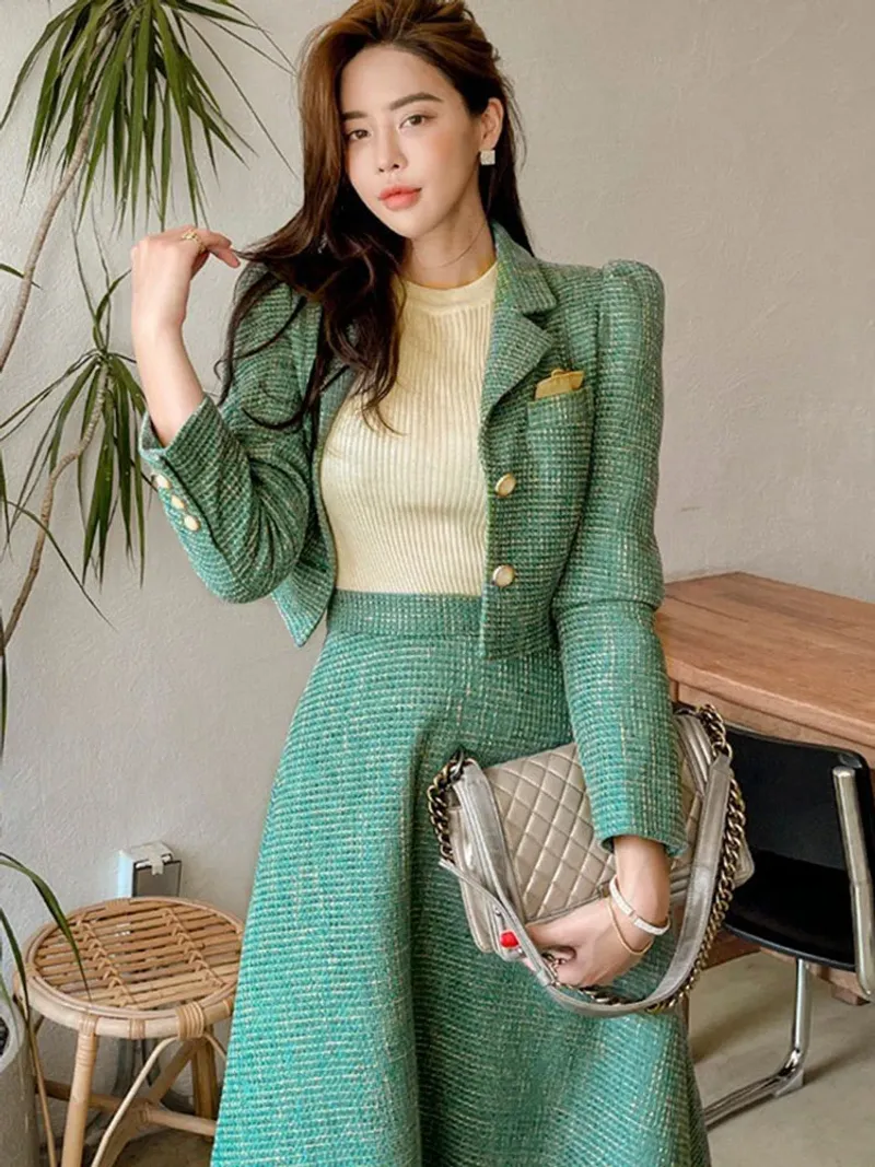 Tweed With A Summer Twist