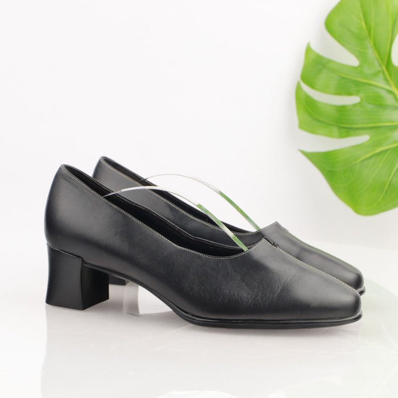Munro Brooke Pumps
