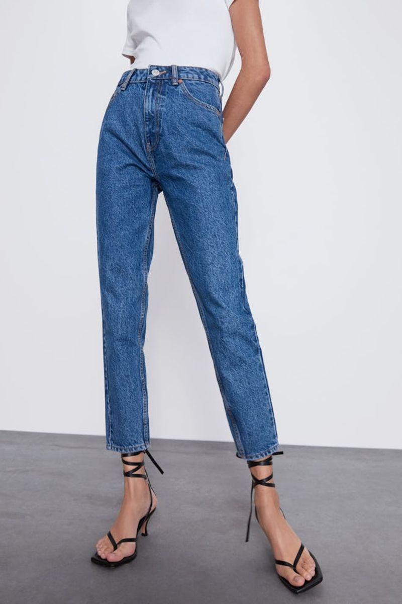 Try Instead: Minimalist Strappy Heels with Tapered Jeans