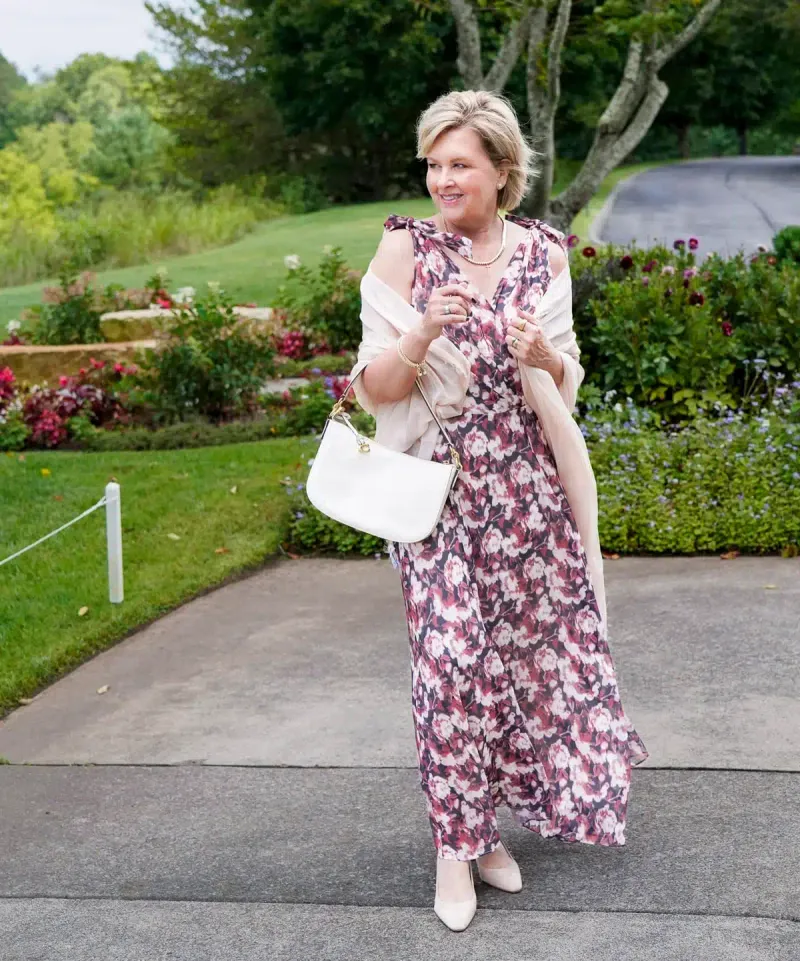 Outdated: Oversized Floral Prints