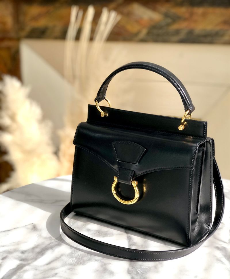 Reconsider Your Handbag