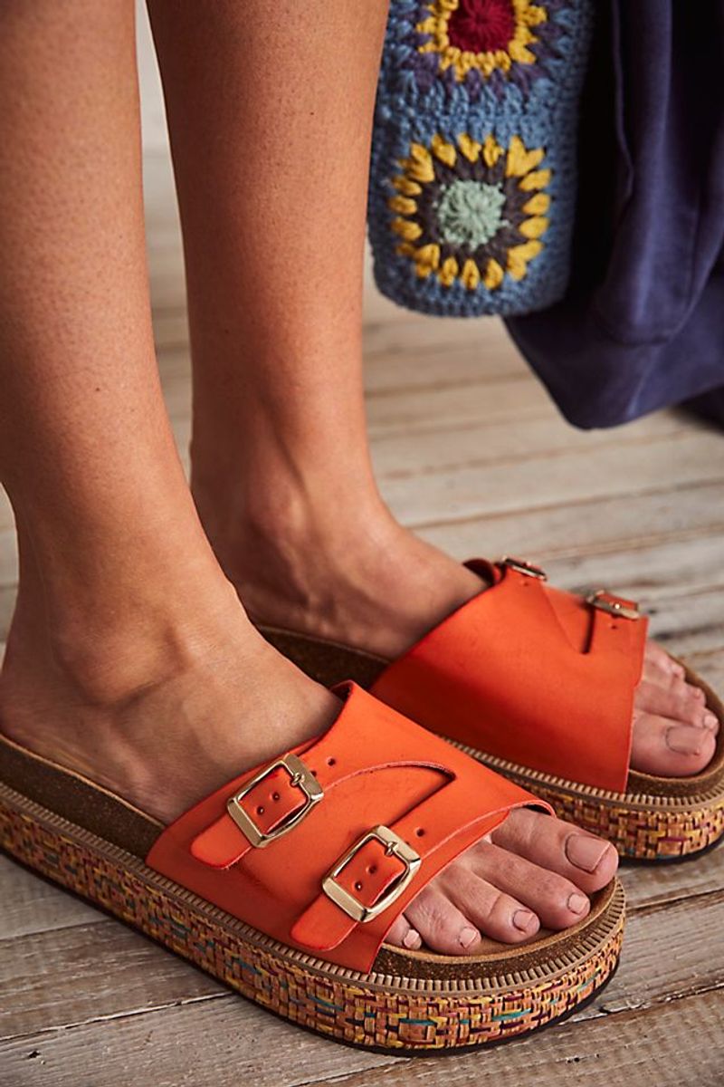 Cork-Bottom Wonders That Mold To Your Feet