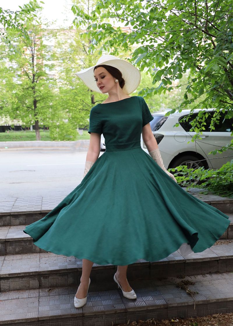 Feminine Fit & Flare